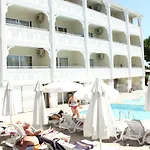 Miami 3*