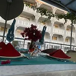 Miami 3*