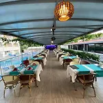 Miami 3*